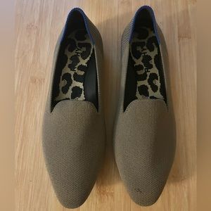 Rothy’s Almond Loafer size 7 in Portobello.